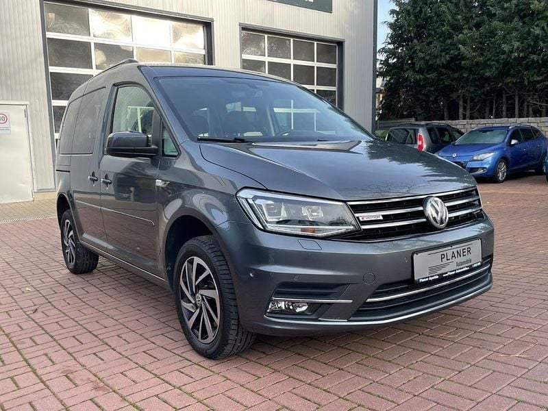 Grau Gebraucht 2019 VW Caddy Van / Kleinbus | 23.990 € (Teuer) - Bild 1/4