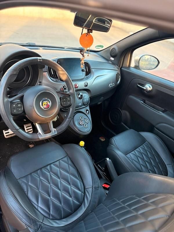 Gebraucht Abarth 595C Turismo 165 PS (121 kW) 2023 Grau Cabrio