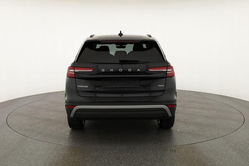 Schwarz magic perleffekt Neu 2025 Skoda Kodiaq Selection SUV | 47.995 € (Guter Preis) - Bild 1/4