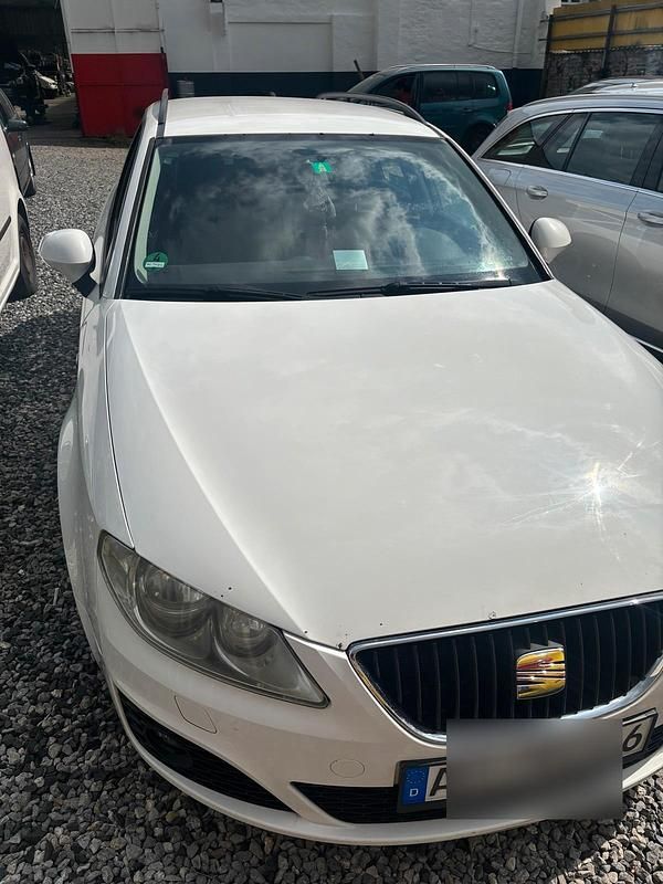 Weiß Gebraucht 2011 Seat Exeo Kombi | 4.500 € (Fairer Preis) - Bild 1/4