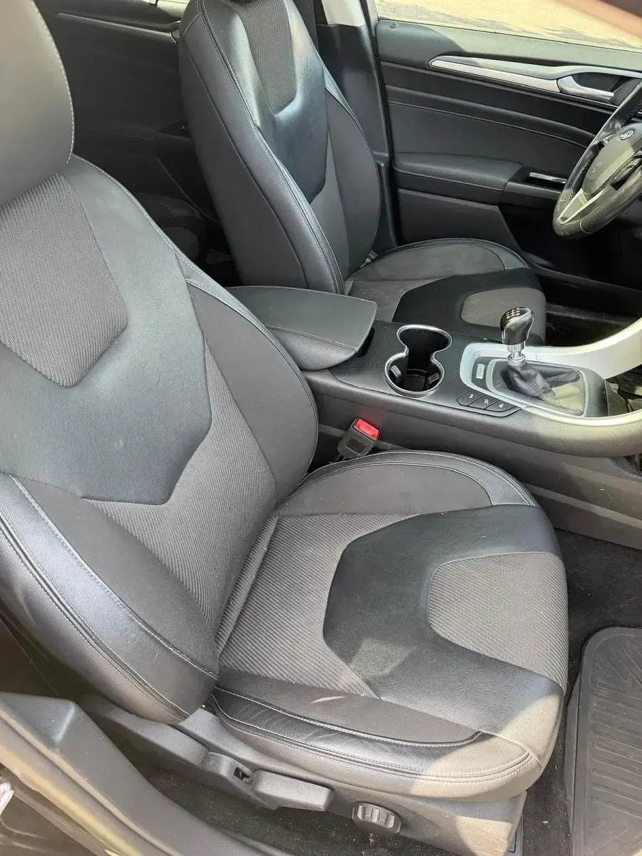 Gebraucht Ford Mondeo Titanium 125 PS (91 kW) 2018 Schwarz Kombi