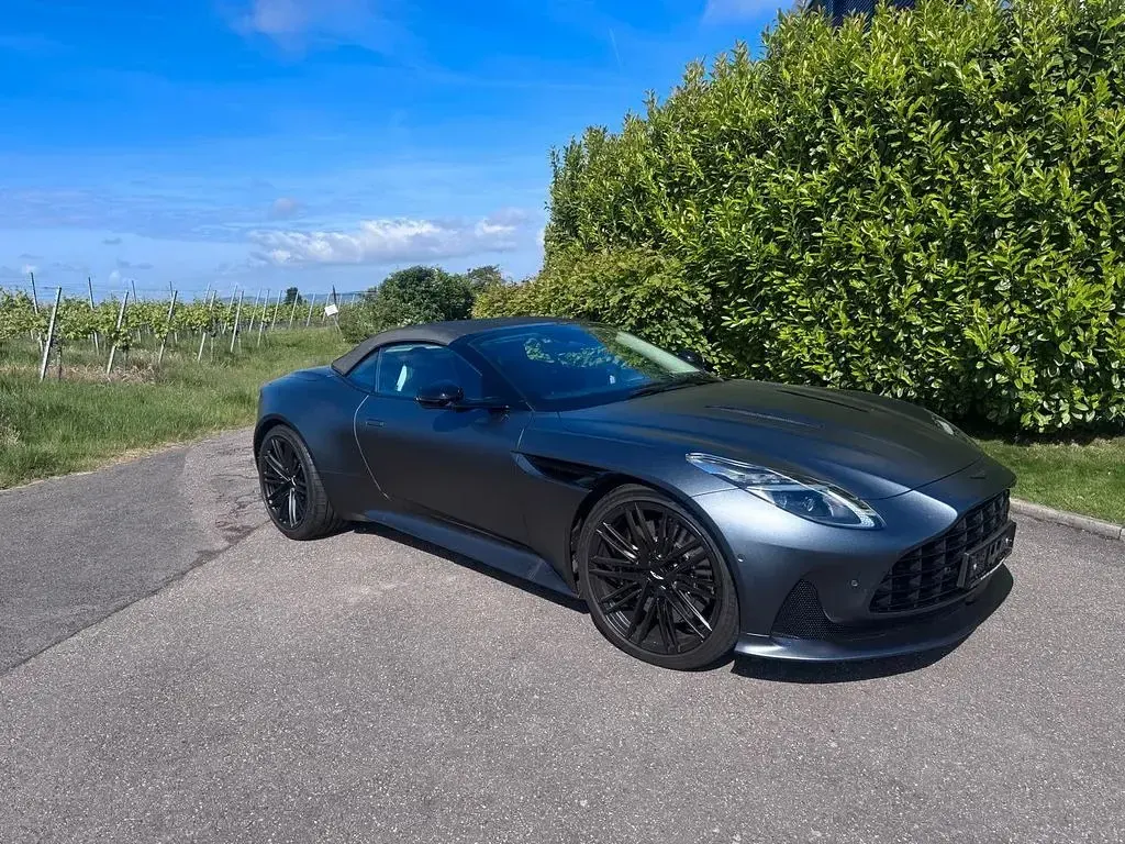 Gebraucht Aston Martin DB12 680 PS (500 kW) 2024 Schwarz Cabrio