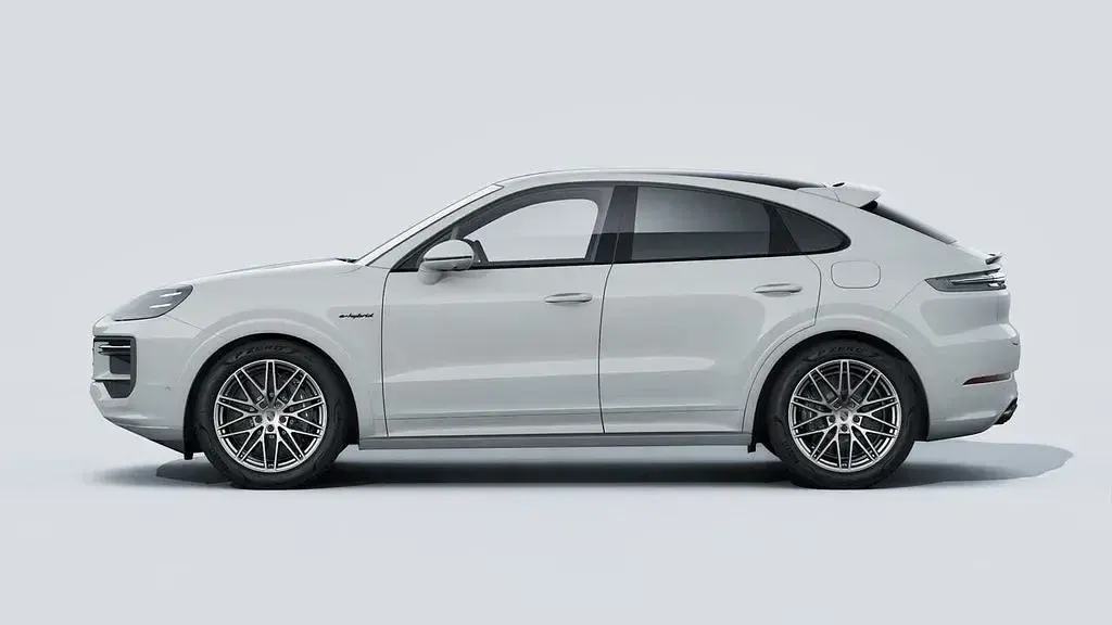 Gebraucht Porsche Cayenne Turbo E-Hybrid 740 PS (544 kW) 2025 Grau SUV