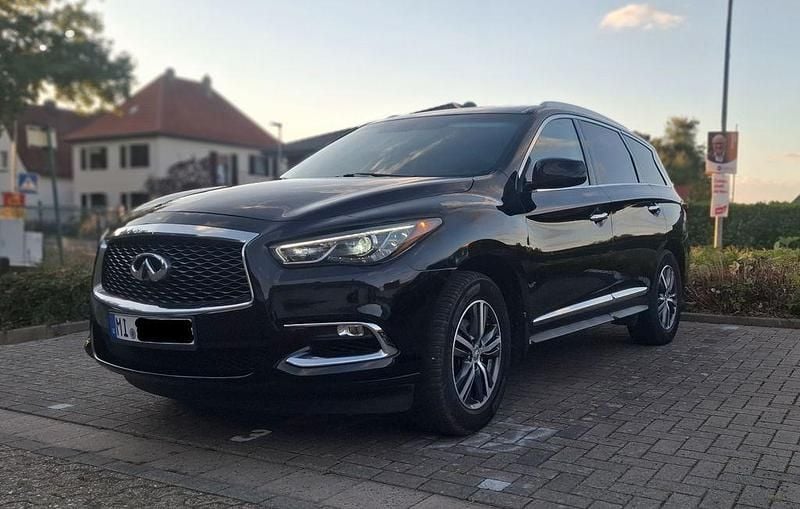 Schwarz Gebraucht 2017 Infiniti QX60 Kombi | 17.800 € - Bild 1/4