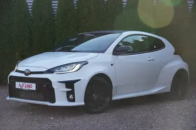 Gebraucht Toyota Yaris 261 PS (191 kW) 2021 Weiß Kleinwagen