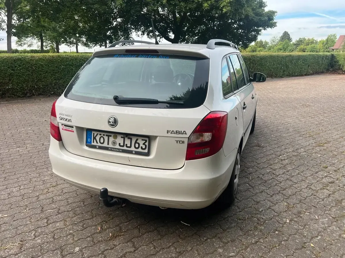 Gebraucht Skoda Fabia 90 PS (66 kW) 2013 Weiß Kombi