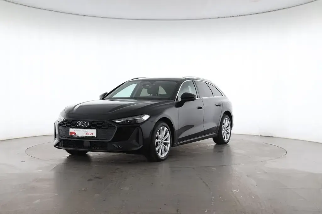 Gebraucht Audi A5 Ambiente 204 PS (150 kW) 2025 Mythosschwarz Kombi