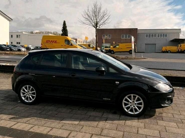 Usata Seat Leon 105 CV (77 kW) 2012 Nero Berlina