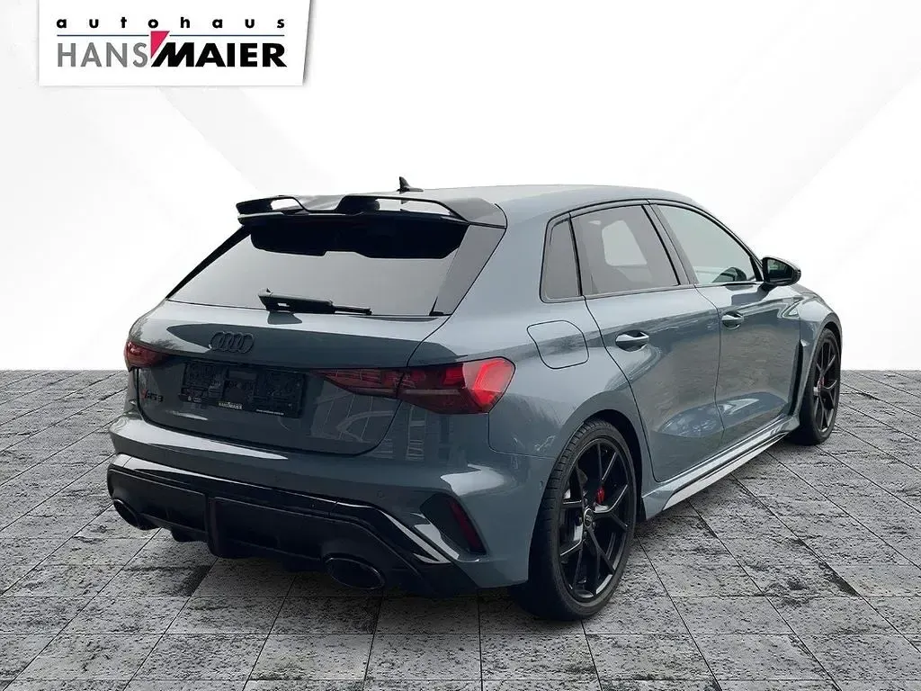 Gebraucht Audi RS3 Sport 400 PS (294 kW) 2025 Kemoragrau metallic Limousine