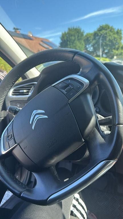 Gebraucht Citroën C4 PureTech 131 PS (96 kW) 2015 Grau Limousine