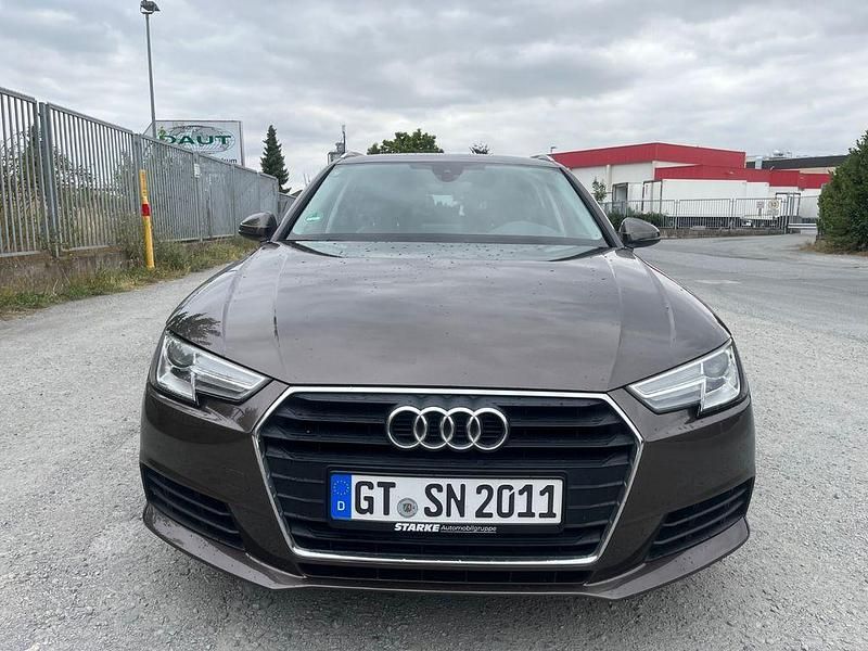Braun Gebraucht 2016 Audi A4 Kombi | 14.800 € (Guter Preis) - Bild 1/4