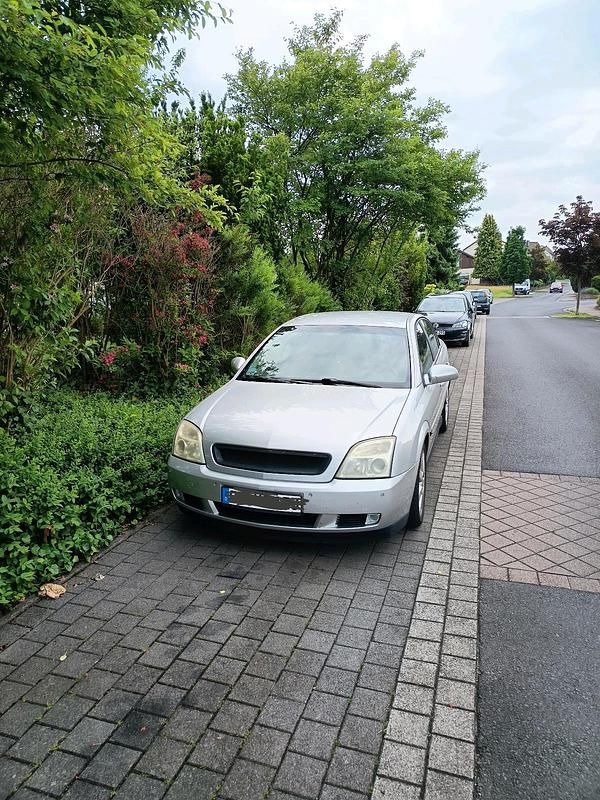 Silber Gebraucht 2002 Opel Vectra Limousine | 700 € (Teuer) - Bild 1/4