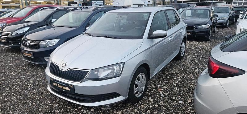 Gebraucht Skoda Fabia Ambition 75 PS (55 kW) 2015 Silber Limousine