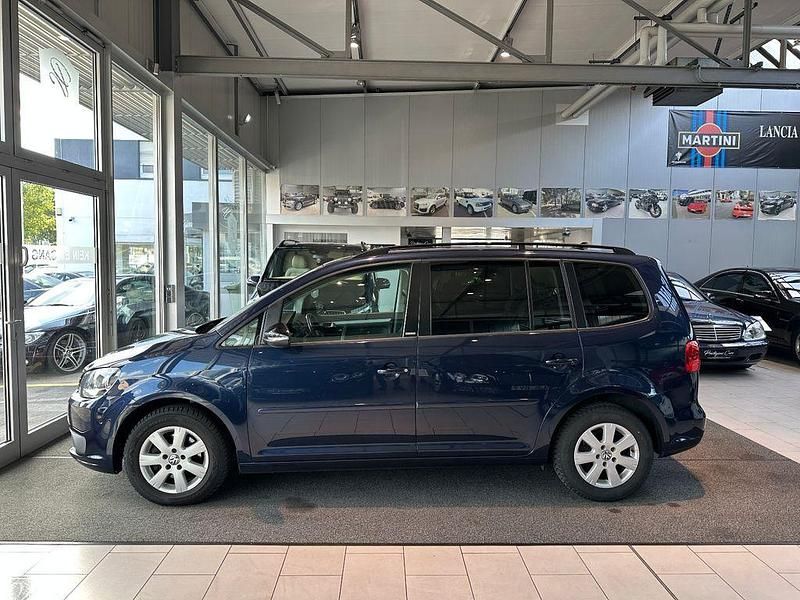 Gebraucht VW Touran Style 140 PS (102 kW) 2011 Blau Van / Kleinbus