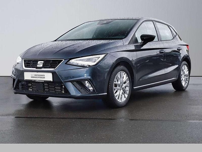 Grau Gebraucht 2022 Seat Ibiza Beats Limousine | 17.995 € (Fairer Preis) - Bild 1/4