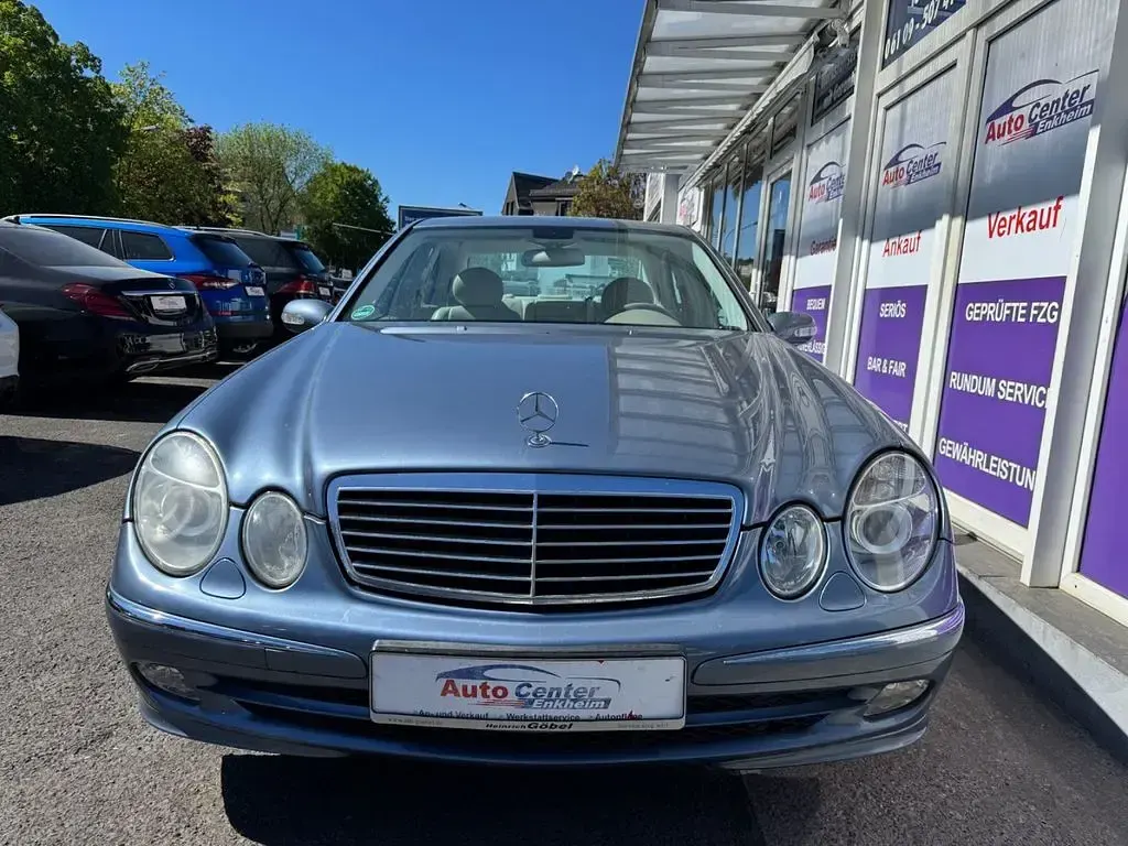 Brugt Mercedes E320 224 HK (164 kW) 2005 Blå Sedan