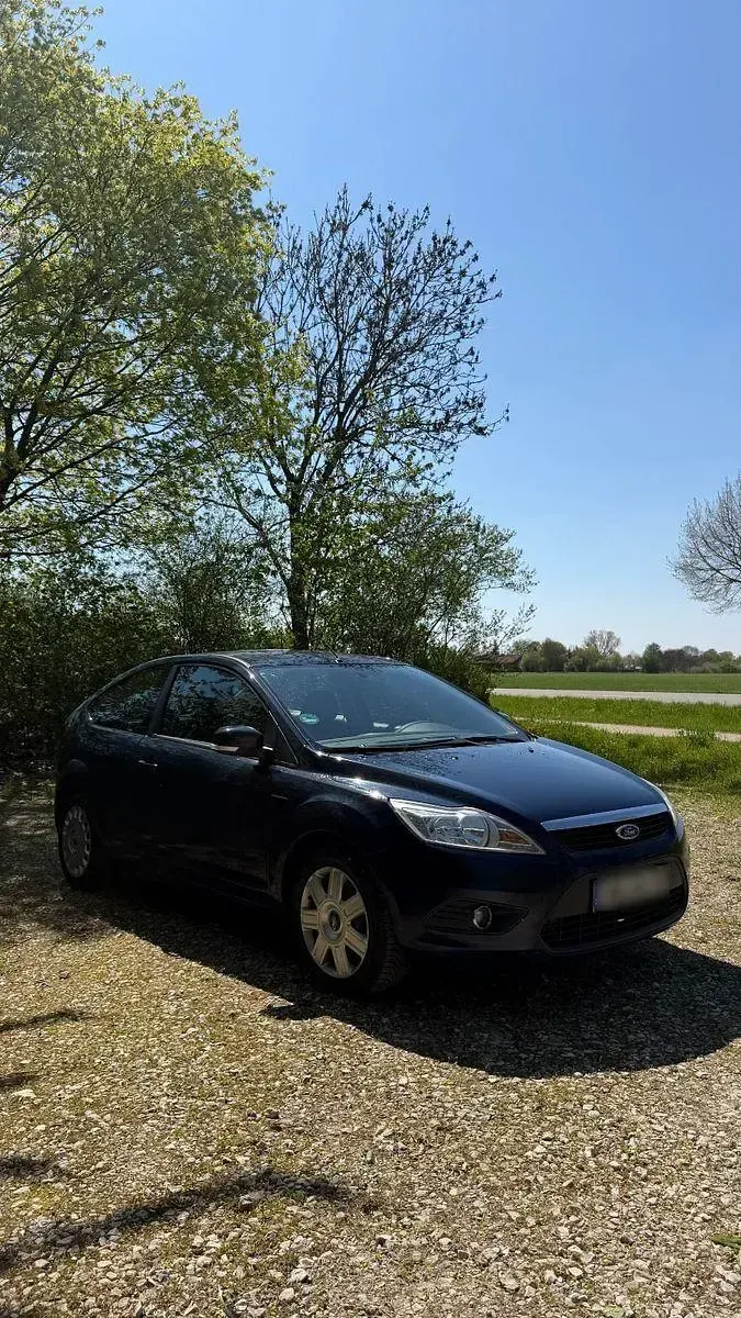 Używany Ford Focus 101 KM (74 kW) 2009 Niebieski Sedan/Limuzyna