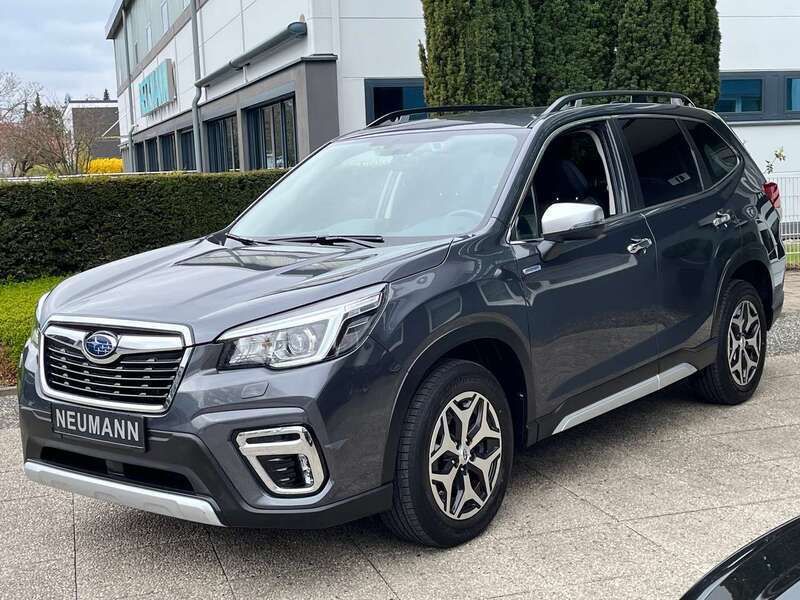 Magnetite gray (m) Gebraucht 2020 Subaru Forester Comfort SUV | 25.700 € (Guter Preis) - Bild 1/4