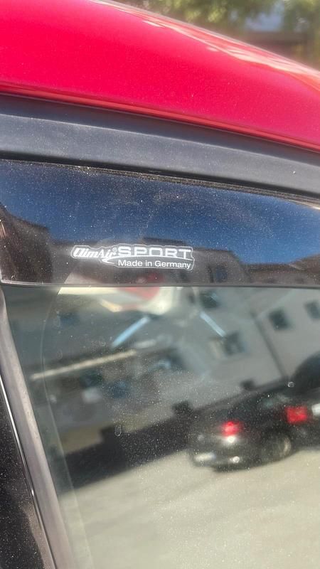 Gebraucht Ford Focus Titanium 150 PS (110 kW) 2011 Rot Limousine