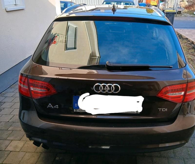 Gebraucht Audi A4 143 PS (105 kW) 2012 Braun Kombi