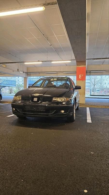 Gebraucht Seat Toledo 101 PS (74 kW) 2000 Schwarz Limousine