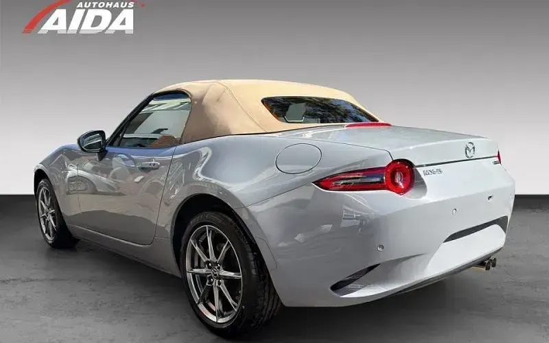 Neu Mazda MX5 Kazari 132 PS (97 kW) 2026 Aero gray m Cabrio