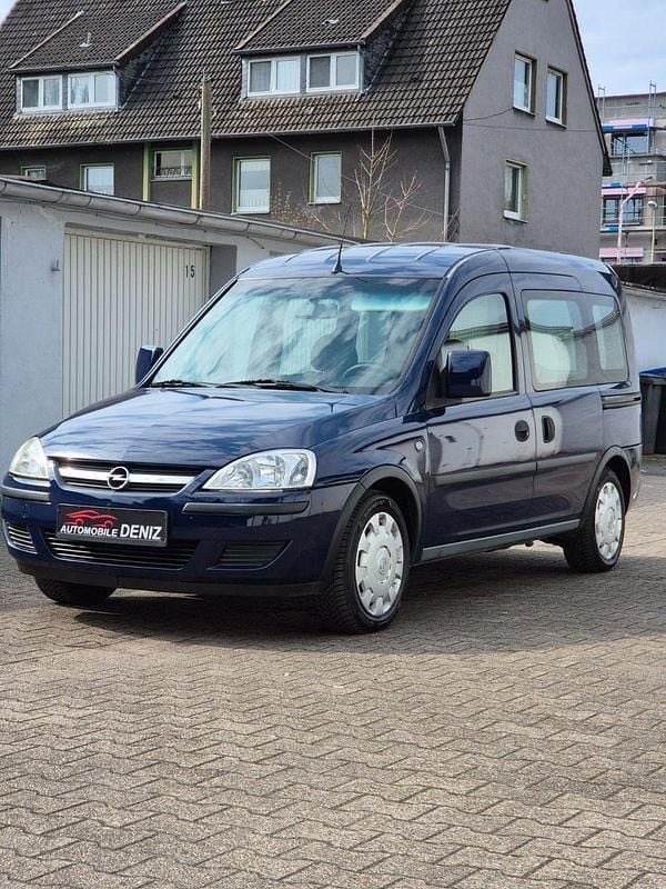 Second-hand Opel Combo Basis 94 CP (69 kW) 2007 Albastru Monovolum
