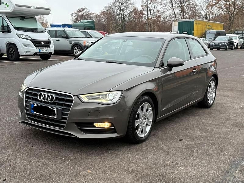 Gebraucht 2013 Audi A3 Ambition Coupé | 8.499 € (Guter Preis) - Bild 1/4