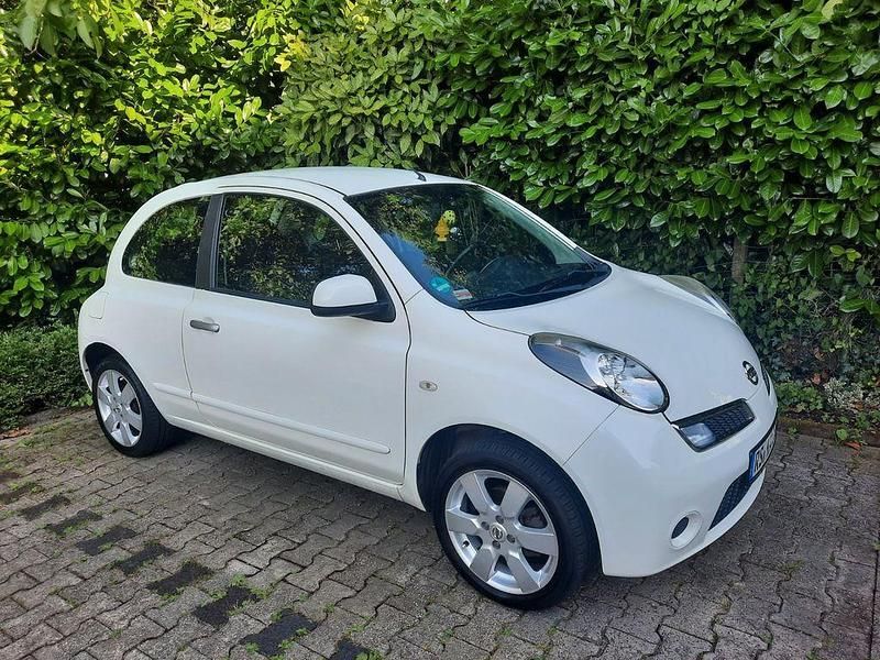 Weiß Gebraucht 2010 Nissan Micra Visia Kleinwagen | 3.400 € (Fairer Preis) - Bild 1/4