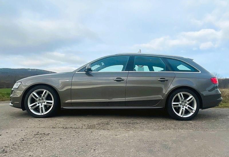 Gebraucht Audi A4 S-Line 150 PS (110 kW) 2013 Grau Kombi