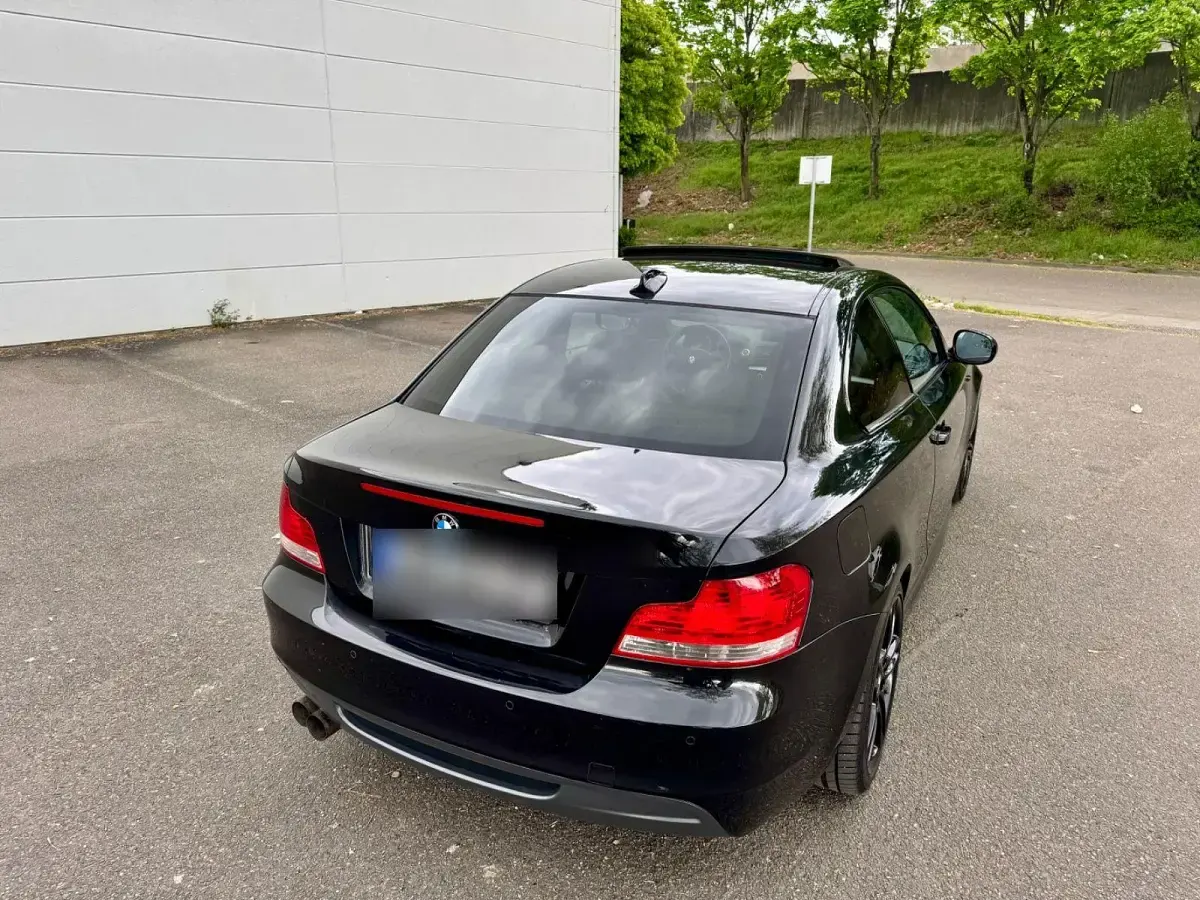 Gebraucht BMW 123 M Sport 204 PS (150 kW) 2009 Schwarz Kleinwagen