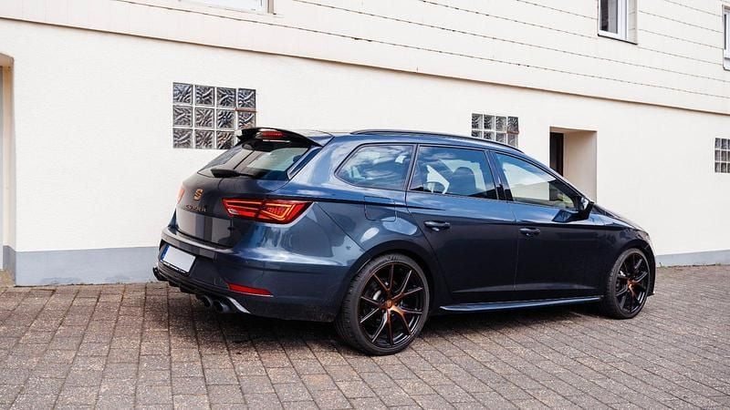 Gebraucht Seat Leon ST CUPRA 300 PS (220 kW) 2019 Grau Kombi