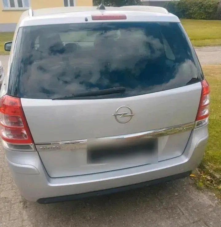 Gebraucht Opel Zafira 120 PS (88 kW) 2010 Grau Van / Kleinbus