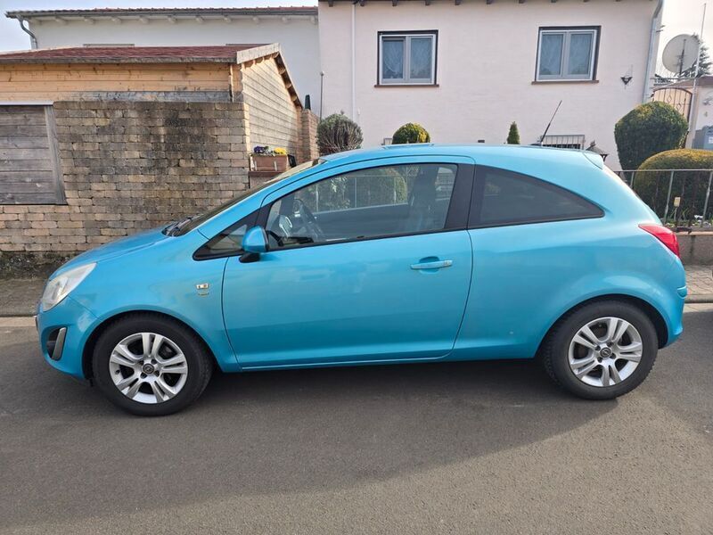 Blau Gebraucht 2011 Opel Corsa Color Edition Kleinwagen | 2.500 € (Superpreis) - Bild 1/4