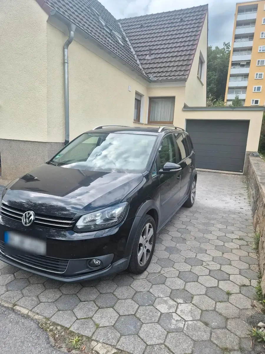 Gebraucht VW Touran Cross 177 PS (130 kW) 2012 Schwarz Van / Kleinbus