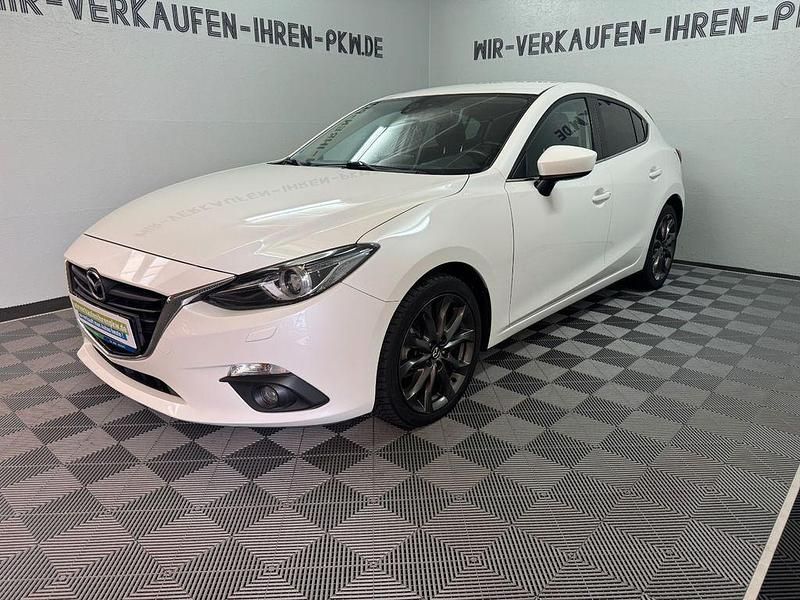 Weiß Gebraucht 2016 Mazda 3 Nakama Limousine | 9.900 € (Fairer Preis) - Bild 1/4