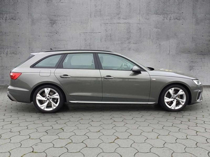 Gebraucht Audi A4 S-Line 136 PS (100 kW) 2024 Chronosgrau metallic Kombi