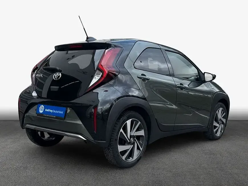 Gebraucht Toyota Aygo X X-plore 72 PS (52 kW) 2023 Grün SUV