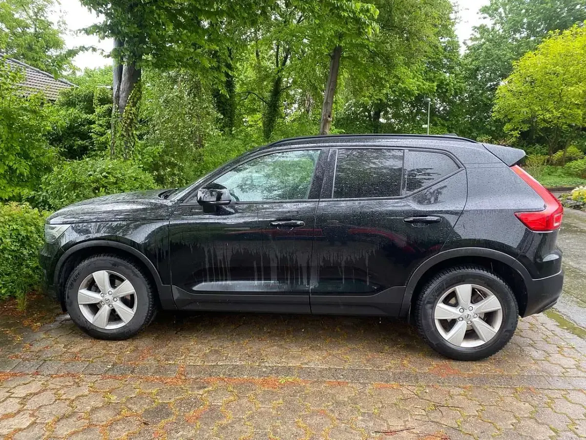 Second-hand Volvo XC40 Basis 150 CP (110 kW) 2019 Negru SUV