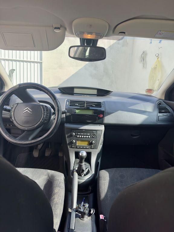 Gebraucht Citroën C4 88 PS (64 kW) 2010 Schwarz Coupé