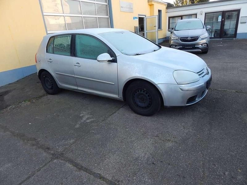 Gebraucht VW Golf IV Comfortline 75 PS (55 kW) 2004 Reflexsilber metallic Kleinwagen