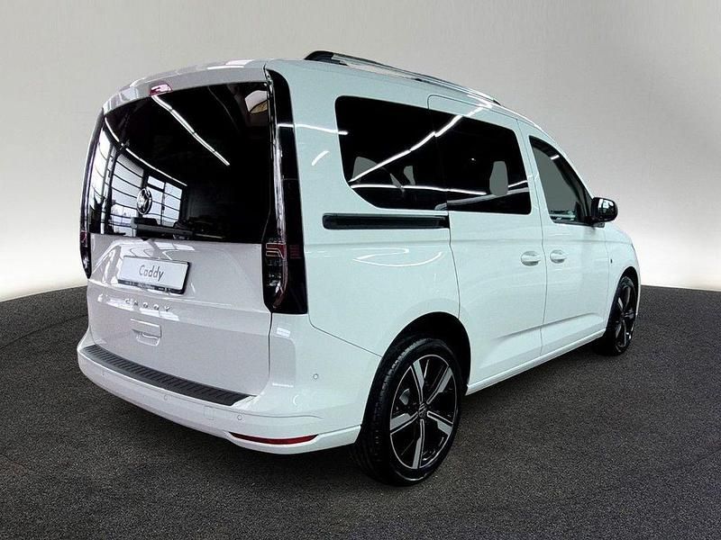 Gebraucht VW Caddy Life 122 PS (89 kW) 2026 Candyweiß Van / Kleinbus