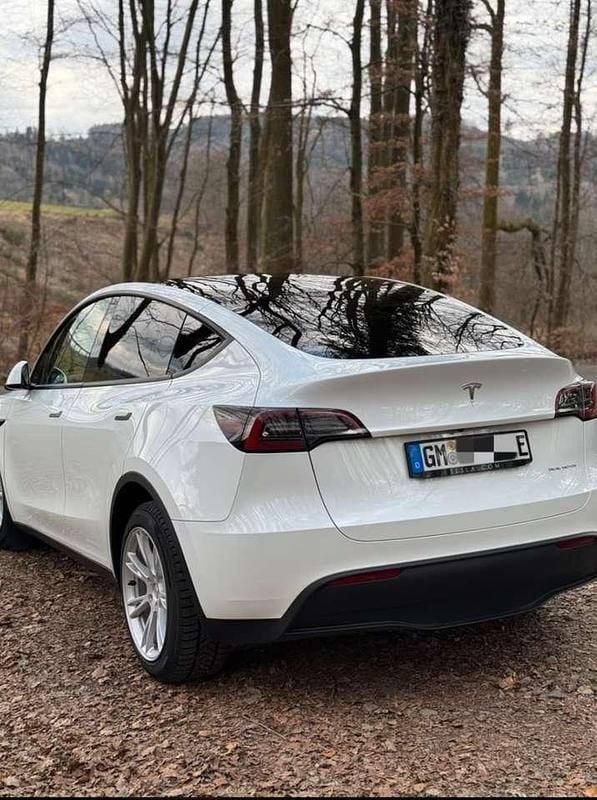 Gebraucht Tesla Model Y 378 kW (514 PS) 2024 Weiß SUV