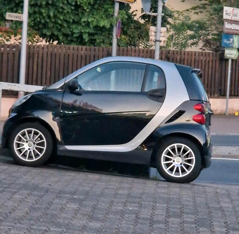 Schwarz Gebraucht 2008 Smart ForTwo Coupé Kleinwagen | 2.800 € (Fairer Preis) - Bild 1/1