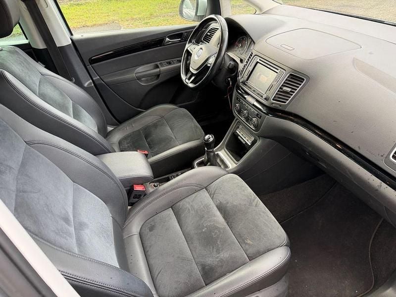 Gebraucht VW Sharan Highline 150 PS (110 kW) 2016 Silber Van / Kleinbus