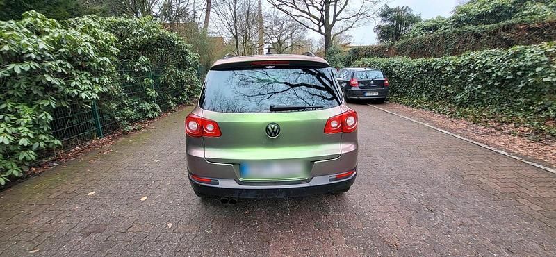 Gebraucht VW Tiguan 150 PS (110 kW) 2010 Grau SUV