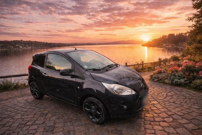 Gebraucht Ford Ka 69 PS (50 kW) 2012 Schwarz Kleinwagen