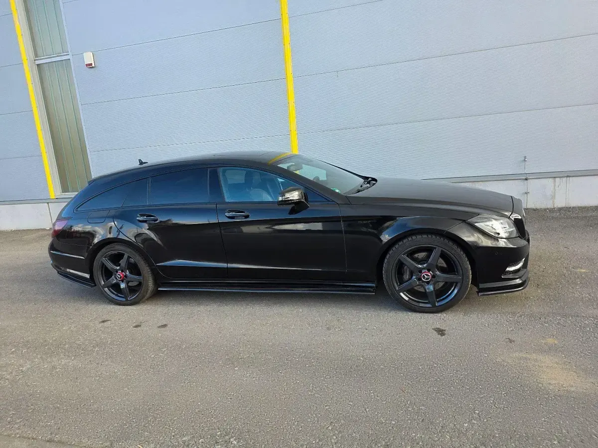 Gebraucht Mercedes CLS350 Shooting Brake 265 PS (194 kW) 2014 Schwarz Kombi