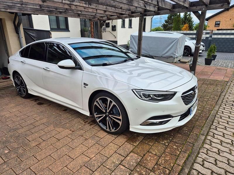 Gebraucht Opel Insignia OPC 260 PS (191 kW) 2017 Weiß Limousine