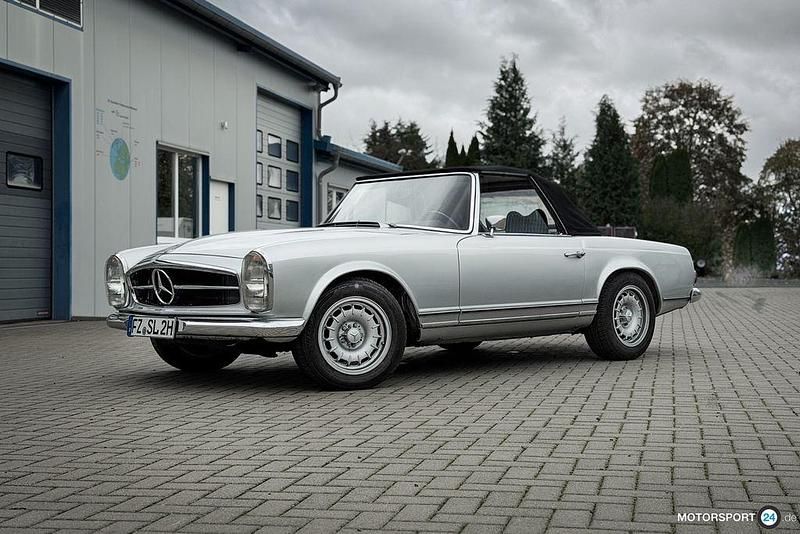 Silber Gebraucht 1968 Mercedes W113 Cabrio | 127.900 € - Bild 1/4